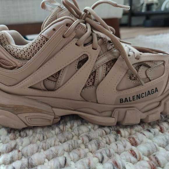 Trending Balenciaga Track Sneaker Size 44 - Pre-Owned - Picture 1 of 6